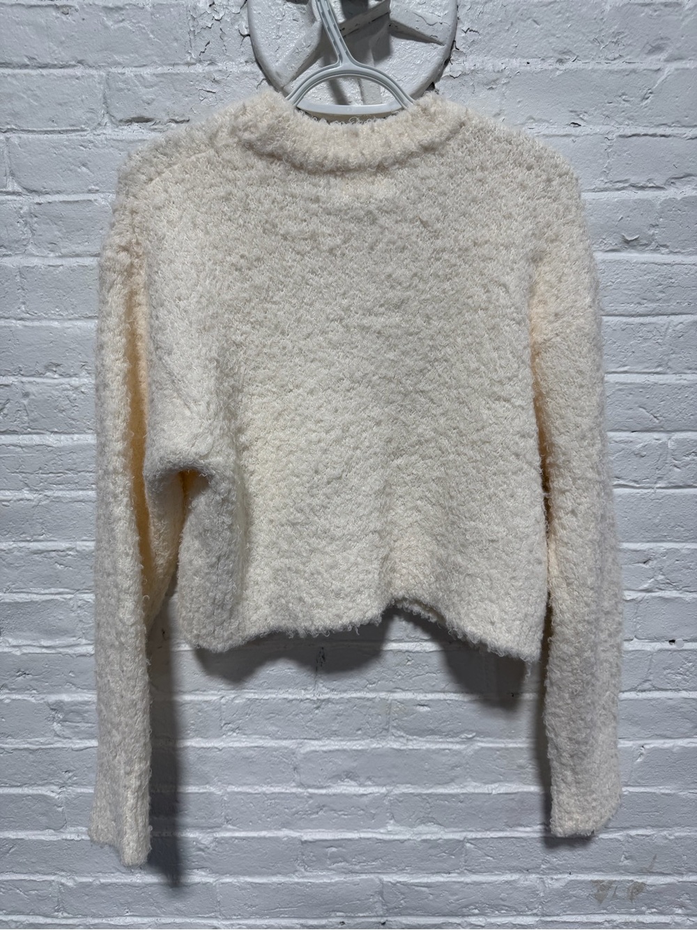 H&M Cream Bouclé Cropped Crewneck Sweater